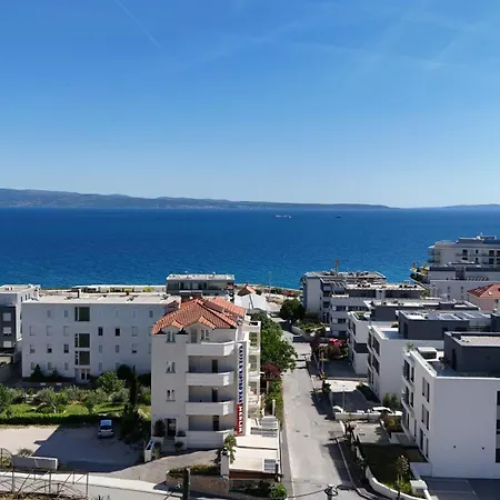 Apartment Palace Lidija *
