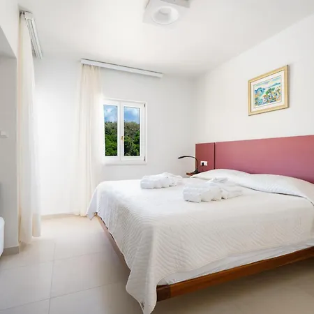 Palace Lidija Apartment Split