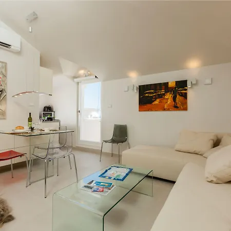 Palace Lidija Vranjic