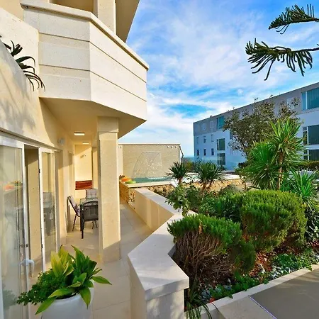 Palace Lidija Vranjic