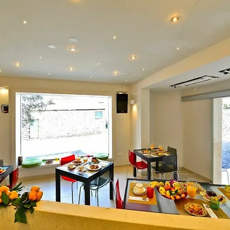 Palace Lidija Apartment