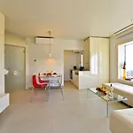 Palace Lidija Apartment *