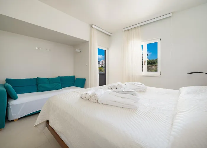 Palace Lidija Appartement *